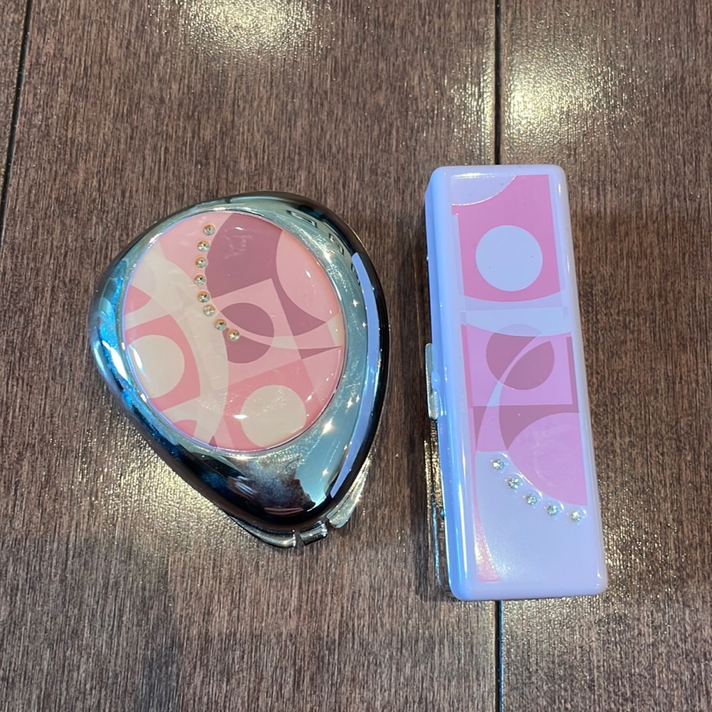 Makeup holders